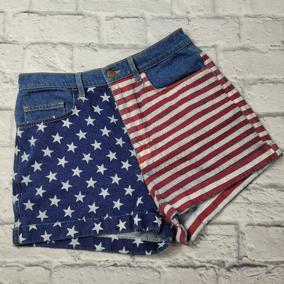 American Apparel Pants - American Apparel Medium Stone Wash Indigo USA Flag Shorts size 30